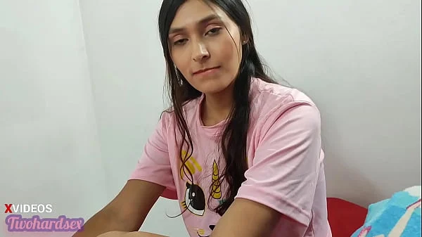 I my stepdaughter so that we can fuck while my wife is not at home, she accepts, she gives me a blowjob but my wife arrives and we don't continue!!