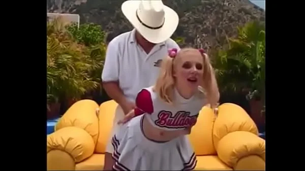 Max does the Cheerleader