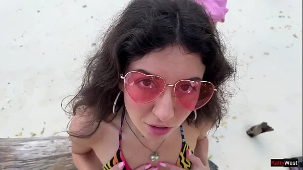 Golden shower for Katty on the public beach