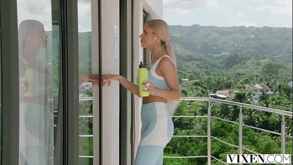 VIXEN Hard-bodied Ema Gives Gym Buddy A Real Work-Out