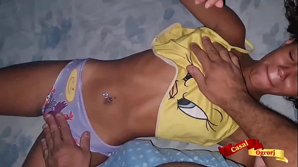 Comi cu,buceta da minha enteada, gozei e continuei metendo.