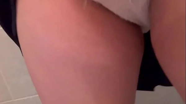 【自撮りオナニー】思◯期って男の人だけシコってエロくなるんじゃなくて女子もエロくなるんだよ…