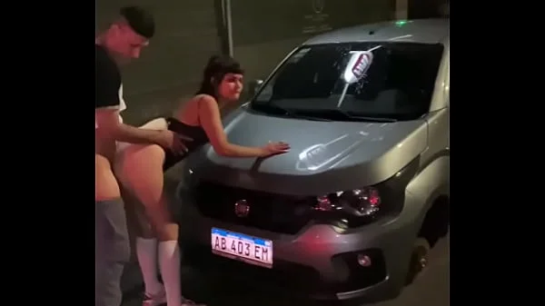 me follan en la calle en mi primer noche como prostituta