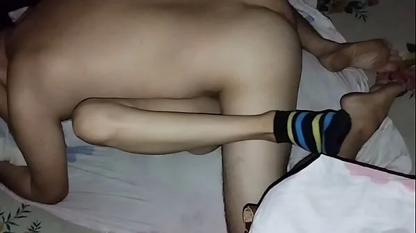 En estas noches calurosas en Cúcuta se me alborotaron las hormonas y me tocó calmar las ganas con mi hermanastra la zorra