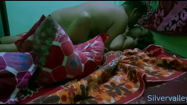 Desi Indian girls secret sex going viral !!!