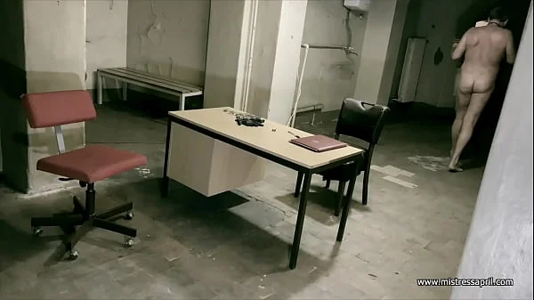 Dominatrix Mistress April - Slave training academy