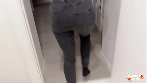 Freezing Girlfriend Warmed Up Hard Sex and Swallowed Cum